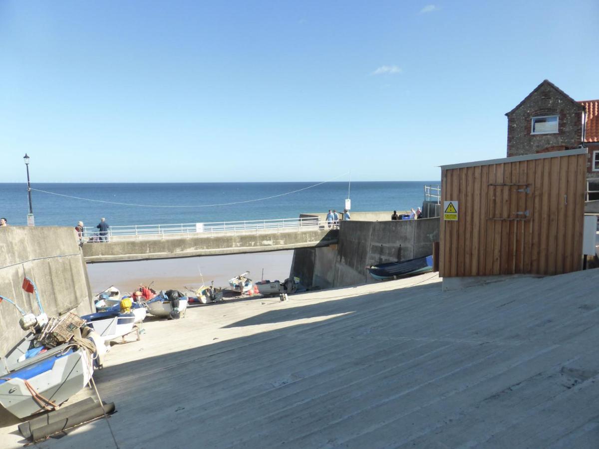 Salty Towers Villa Sheringham Exterior photo